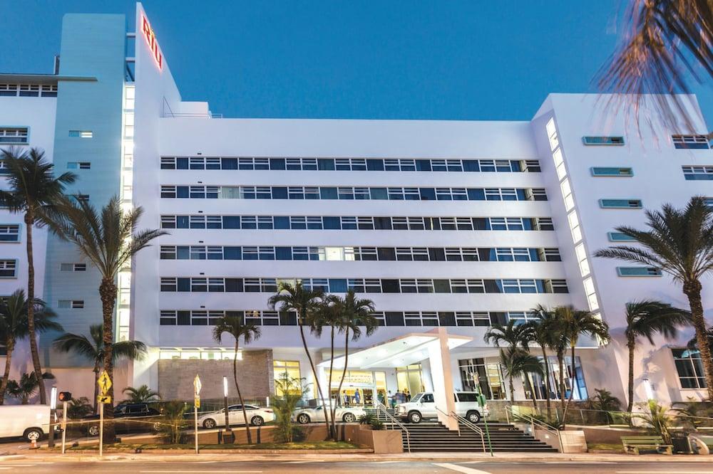 Hotel Riu Plaza Miami Beach - Featured Image