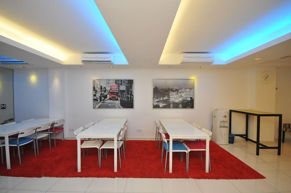 M Design Hotel at Pandan Indah - Lobby Sitting Area