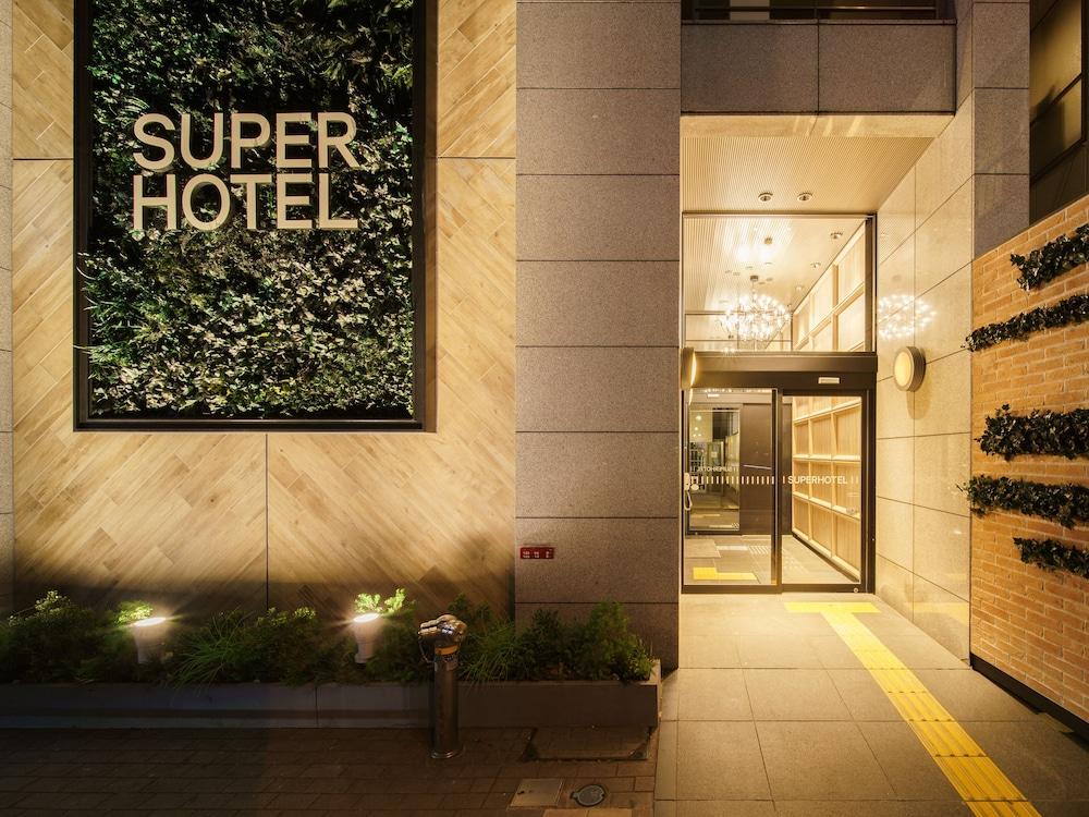 Super Hotel Yokohama Kannai - Exterior detail