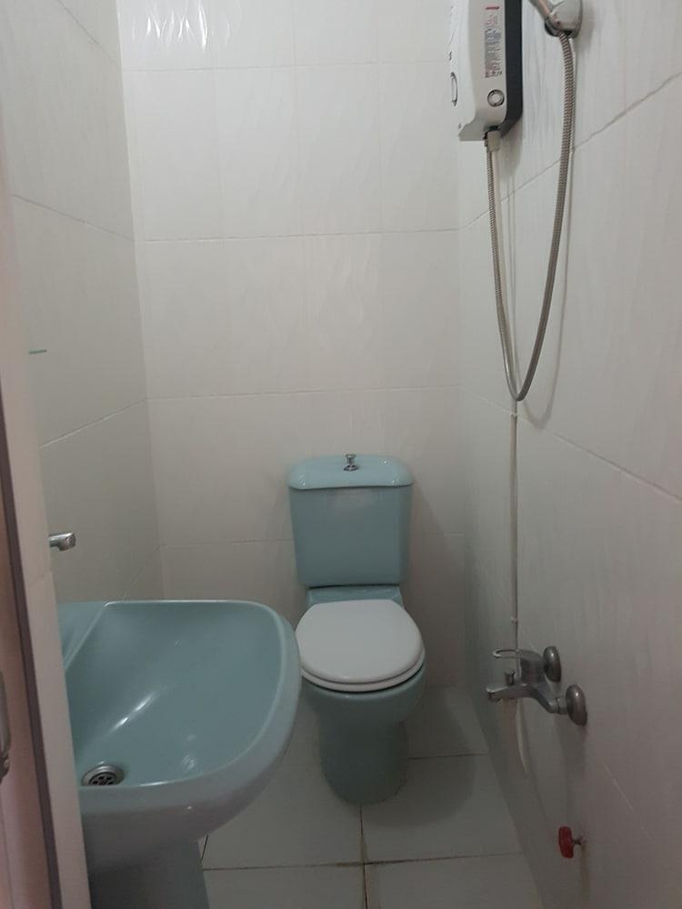 Tarihi Manisa Akhisar Oteli - Bathroom
