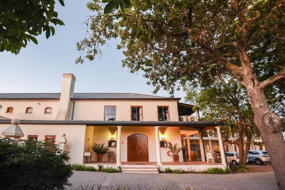 Lovane Boutique Wine Estate & Guesthouse - Featured Image