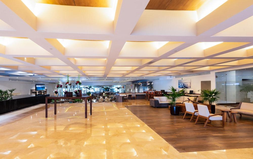 InterContinental Presidente Cancun Resort, an IHG Hotel - Lobby