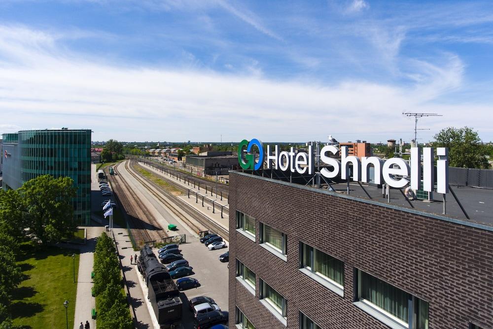 Go Hotel Shnelli - Exterior