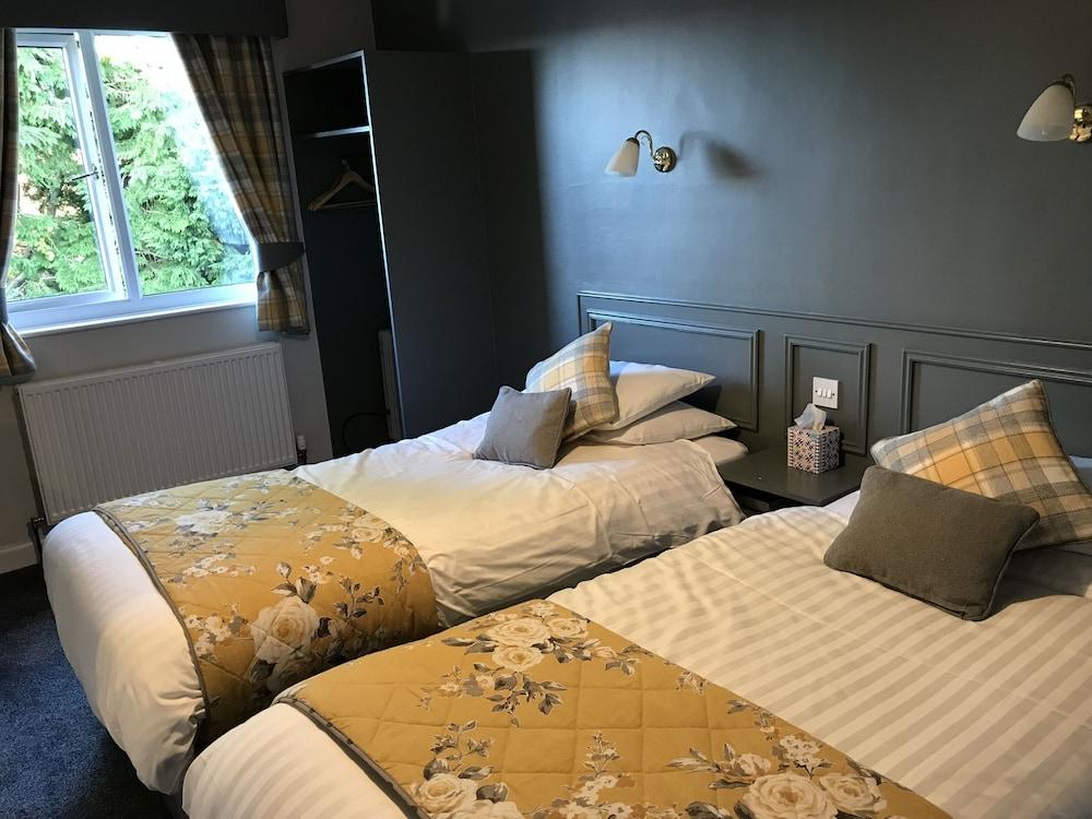 The Kinmount Hotel - Room