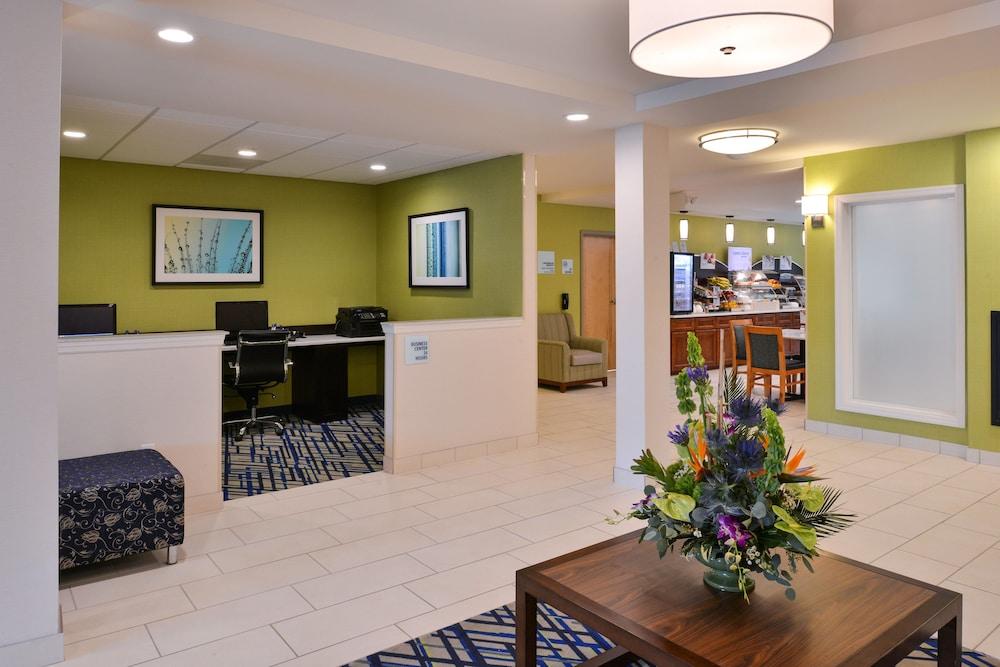 Holiday Inn Express & Suites West Ocean City, an IHG Hotel - Exterior