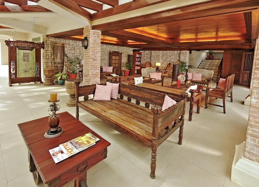 Costabella Tropical Beach Hotel - Lobby Lounge