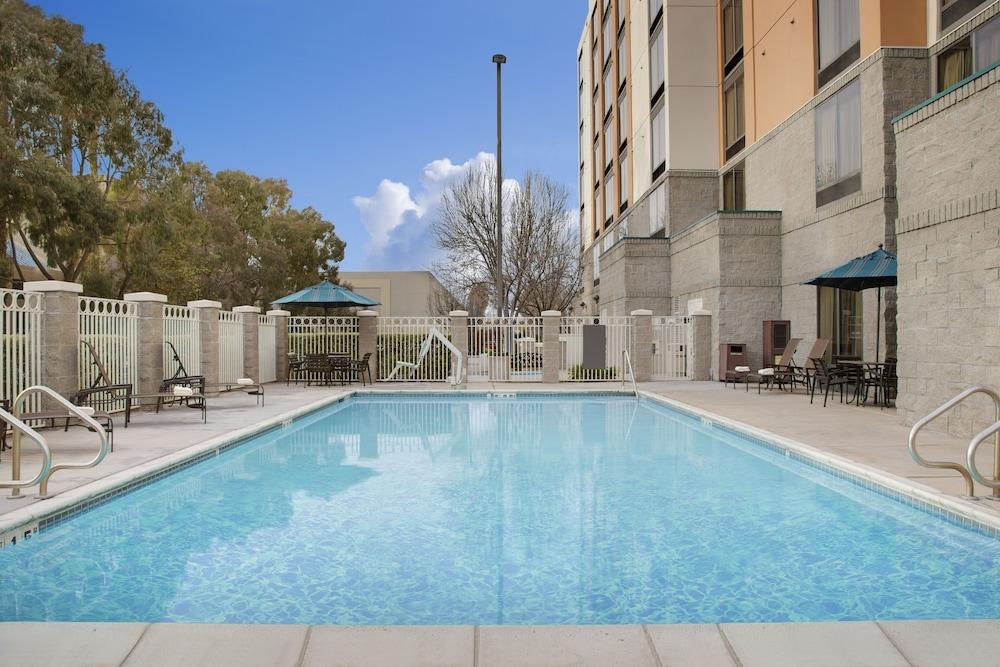 Hyatt Place Fremont/Silicon Valley - Outdoor Pool