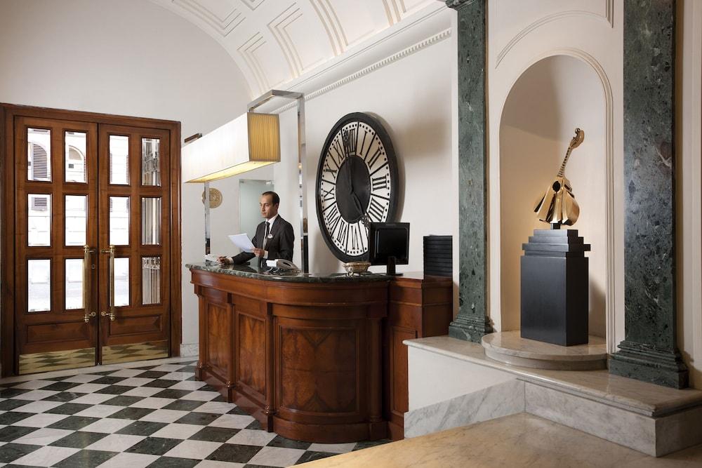 Mascagni Luxury Rooms & Suites - Reception