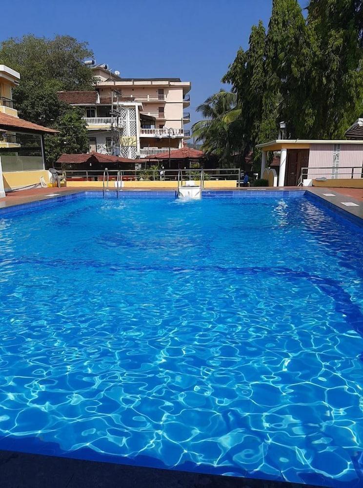 Oliva Resort - Pool