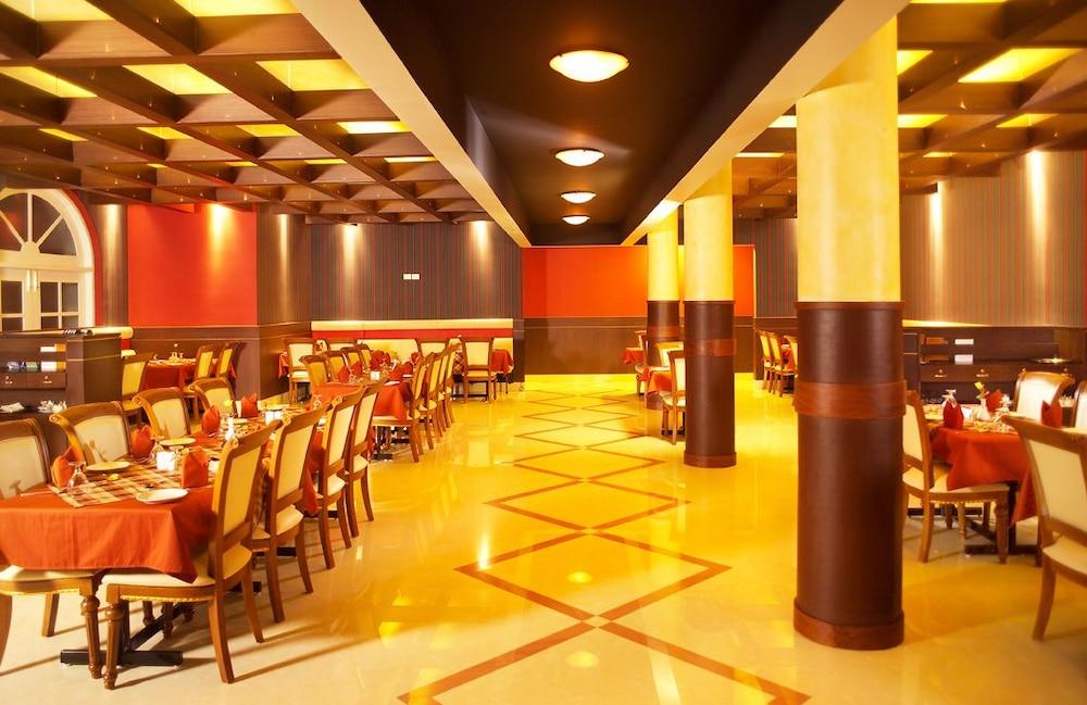 Hotel Luciyapalace - Restaurant