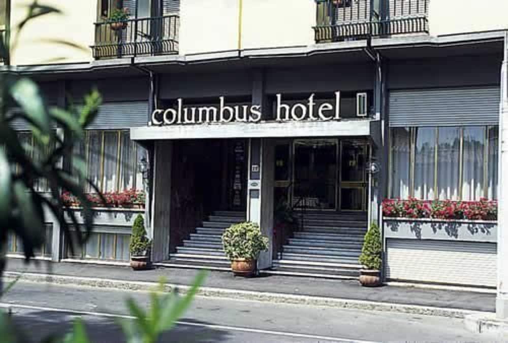 Hotel Columbus - Property Entrance