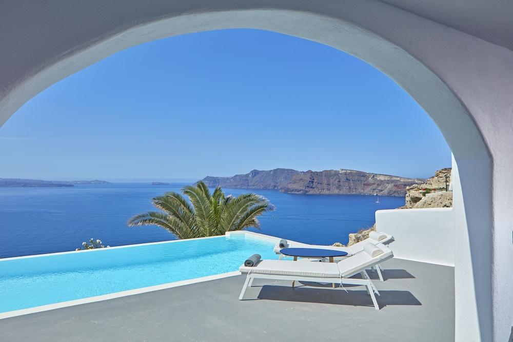 Katikies Villa Santorini - The Leading Hotels Of The World - Featured Image
