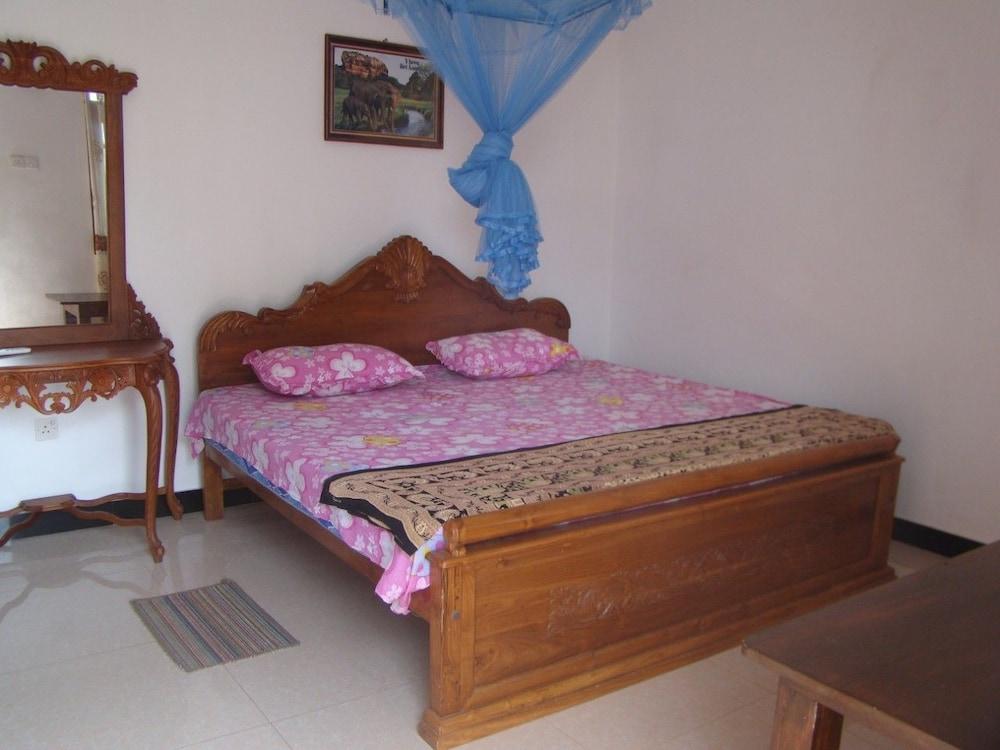 Bentota Dilu Villa - Room