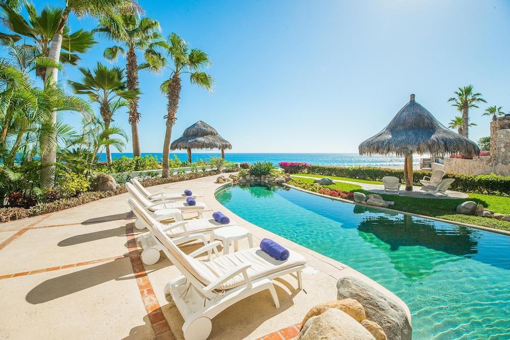 Affordable Palmilla Beachfront Villa: Villas del Mar 152 - Featured Image