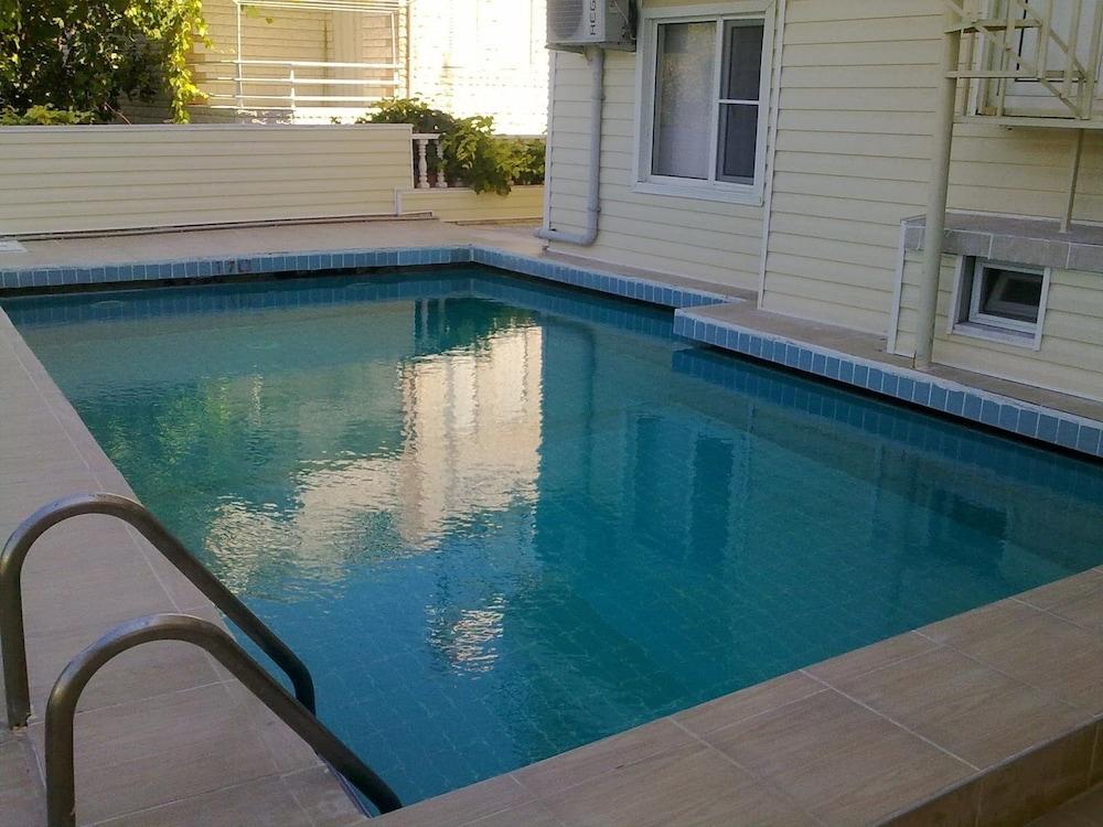 Selene Hotel - Outdoor Pool
