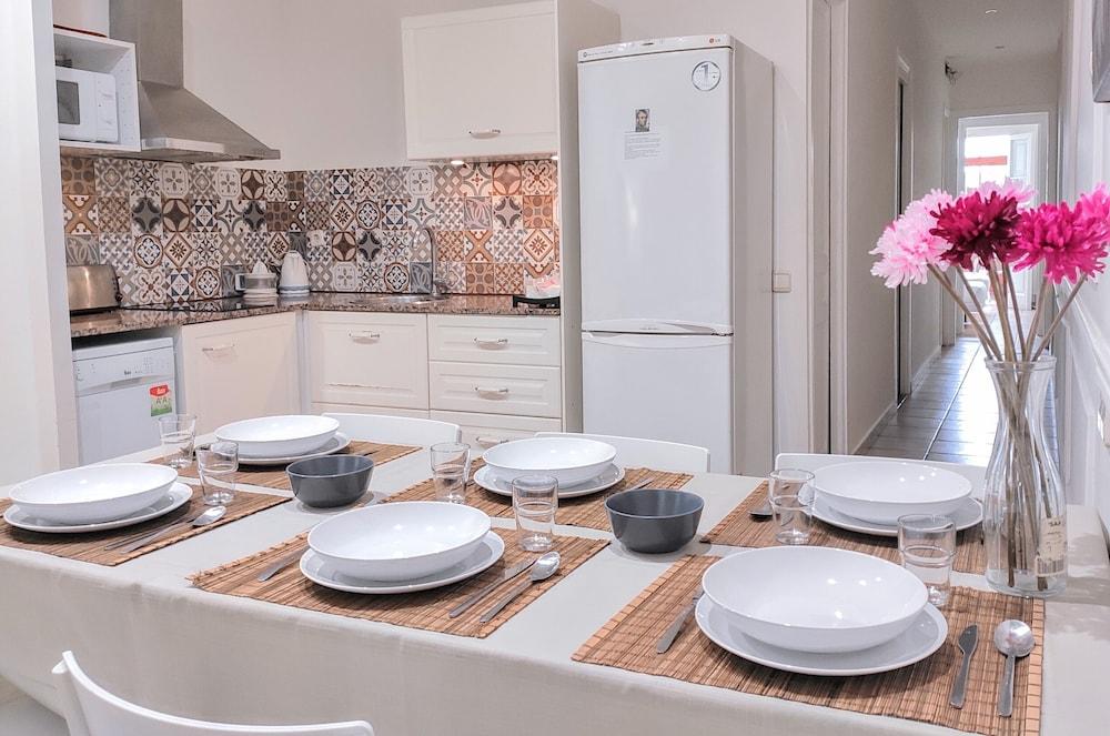 Espai Barcelona Rocafort Apartments - Private Kitchen