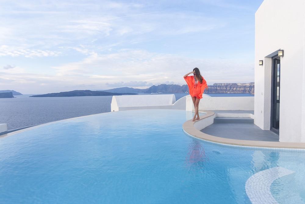 Grand Ambassador Santorini Hotel - Private Pool
