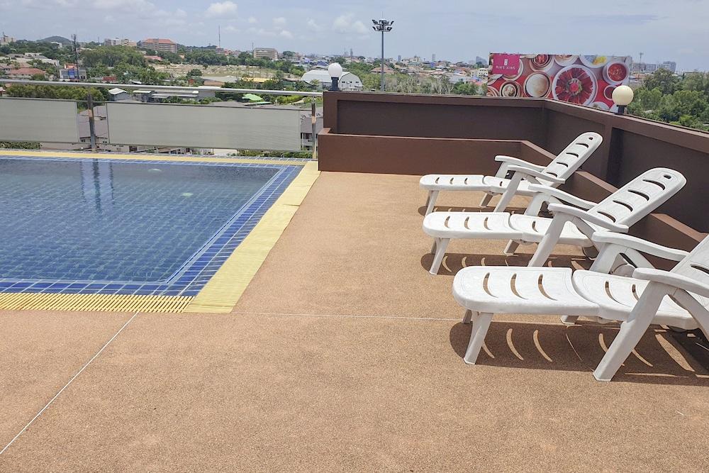 OYO 1130 CK Resort Pattaya - Outdoor Pool