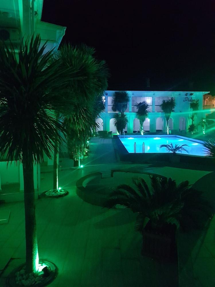 Pidasus Hotel - Outdoor Pool