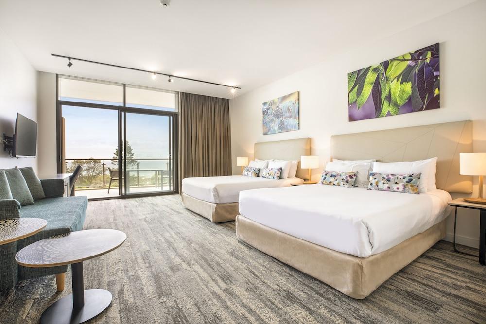 Narrabeen Sands Hotel by Nightcap Plus - Featured Image