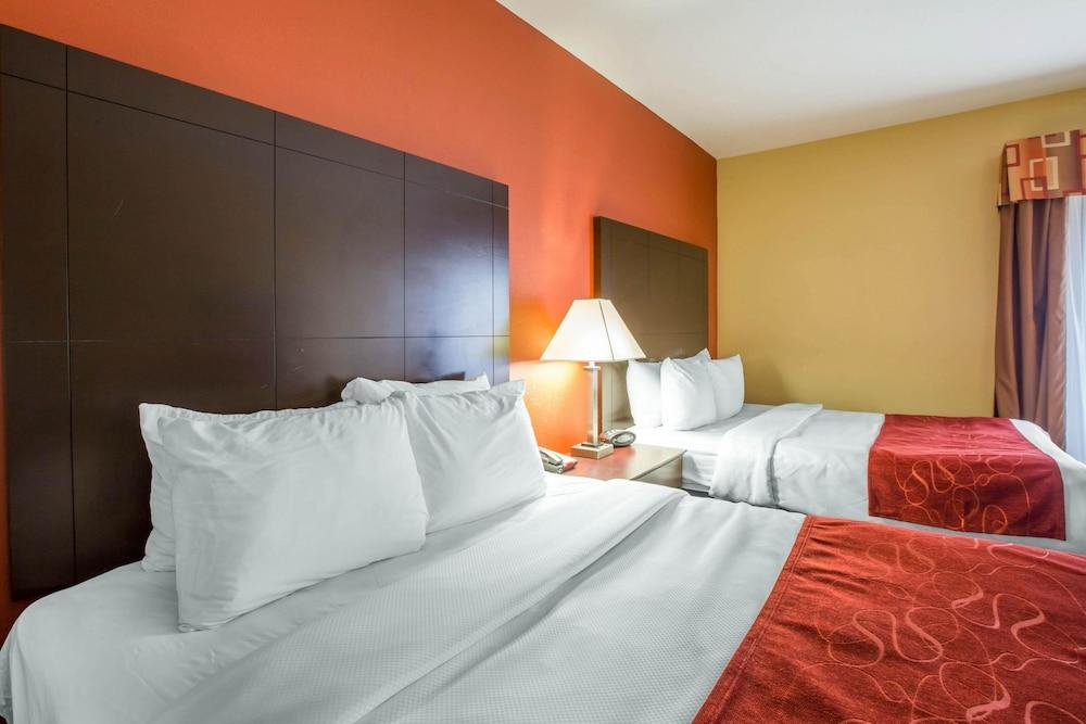 Comfort Suites Golden Isles Gateway - Room