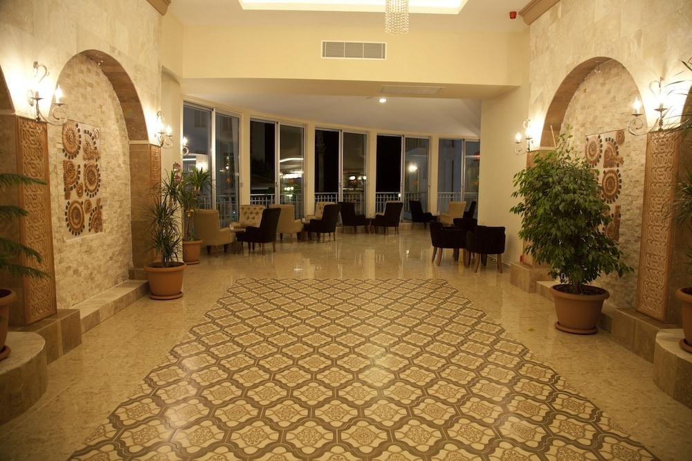 Merve Sun Hotel & Spa - All Inclusive - Interior Entrance