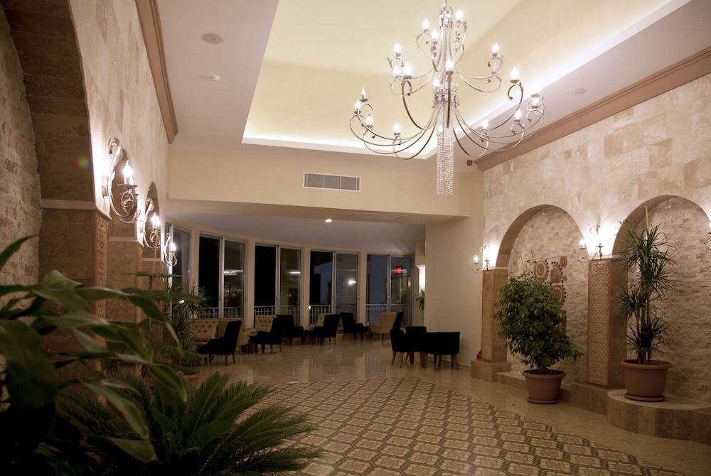 Merve Sun Hotel & Spa - All Inclusive - Interior Entrance