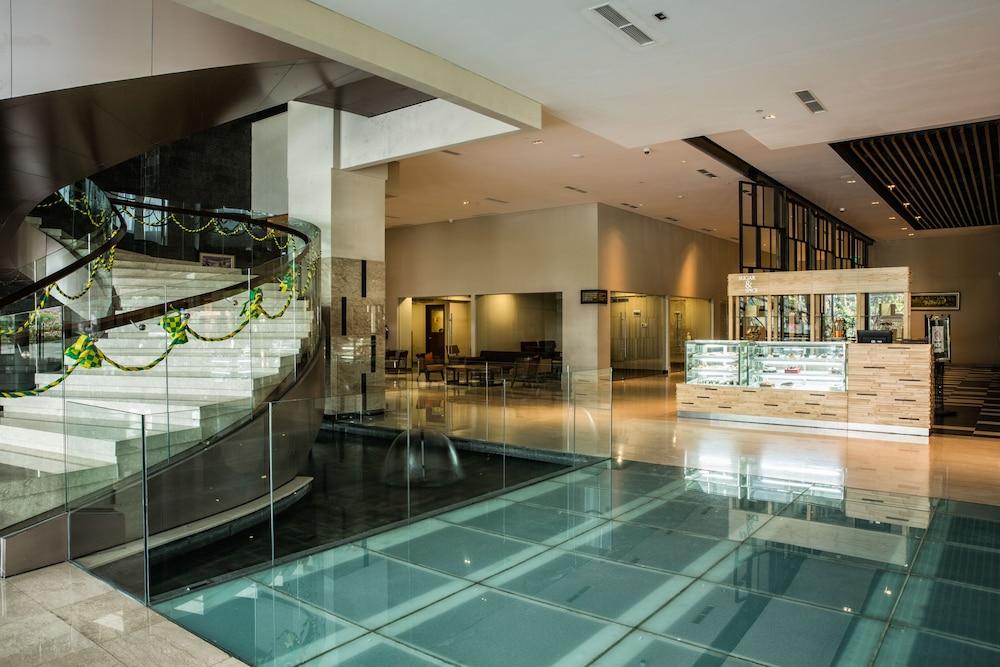 The Luxton Cirebon Hotel and Convention - Interior Entrance