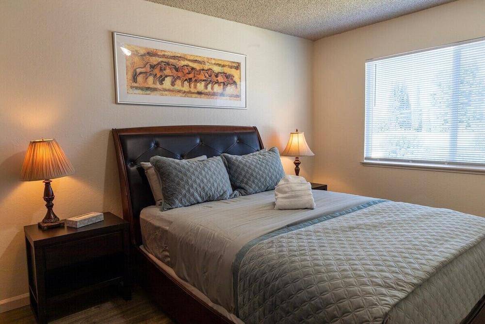 Comfortable and Clean 2-bedroom in Santa Clara - Room