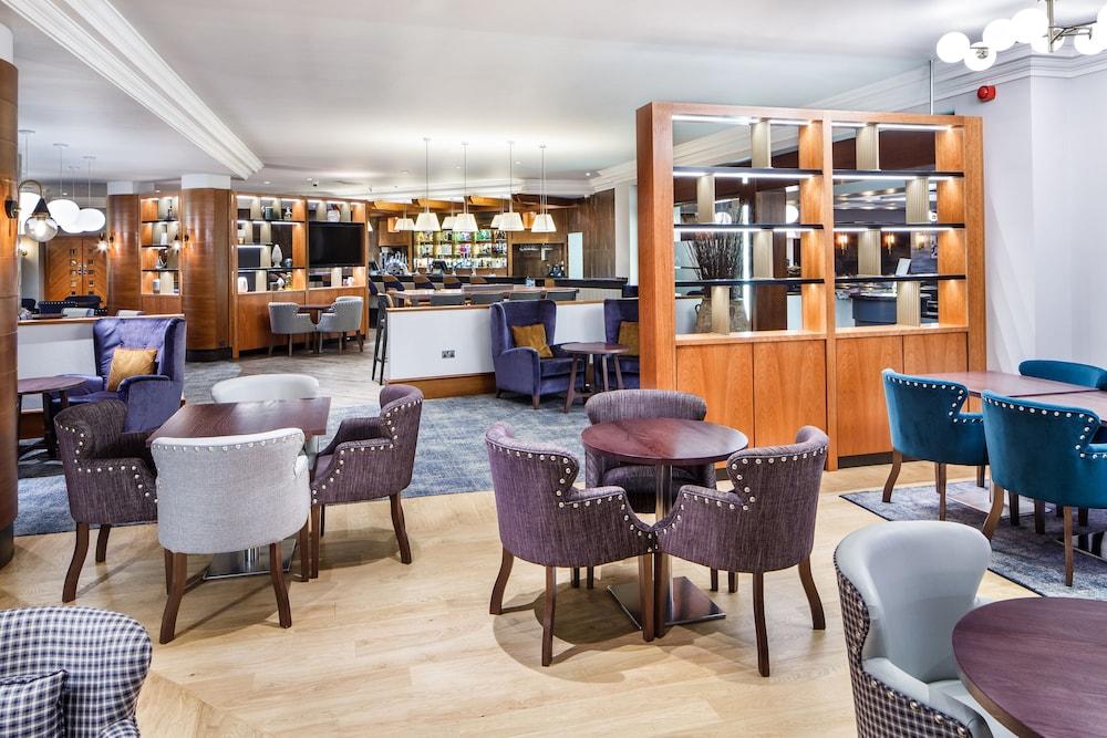 Delta Hotels by Marriott Cheltenham Chase - Lobby Lounge