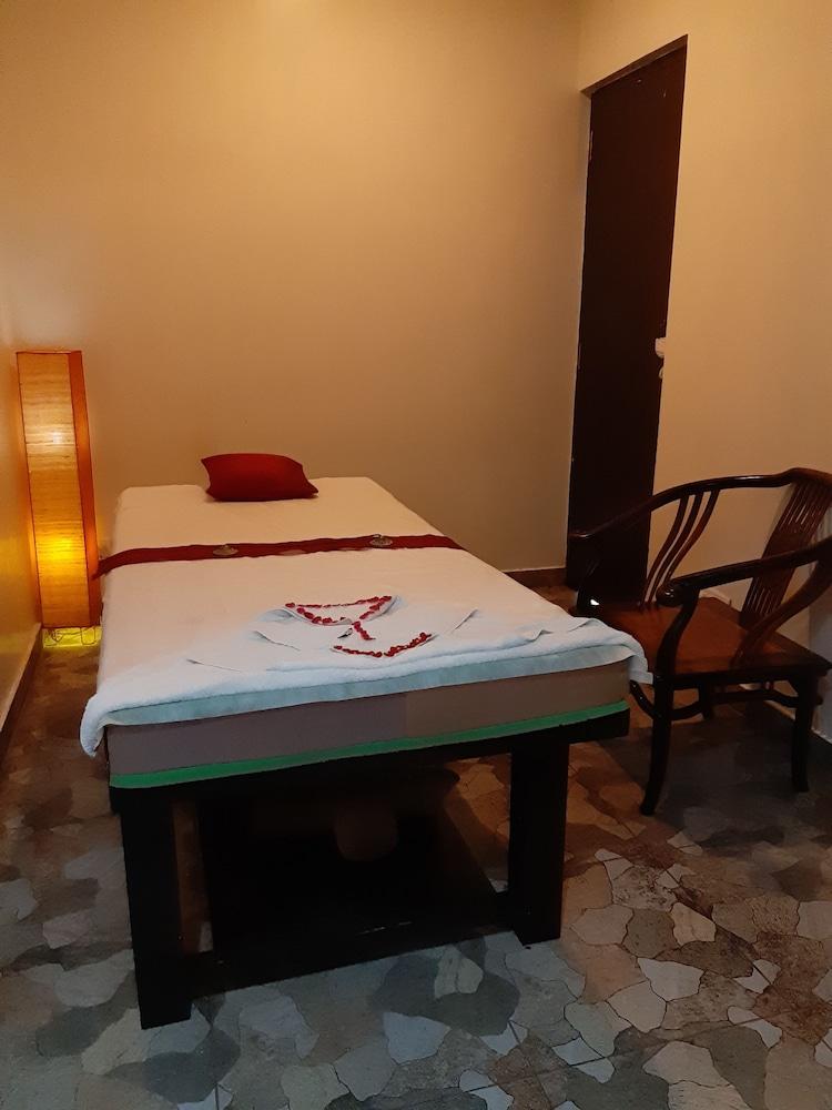 Fortune Select Trinity, Bengaluru - Member ITC Hotel Group - Massage