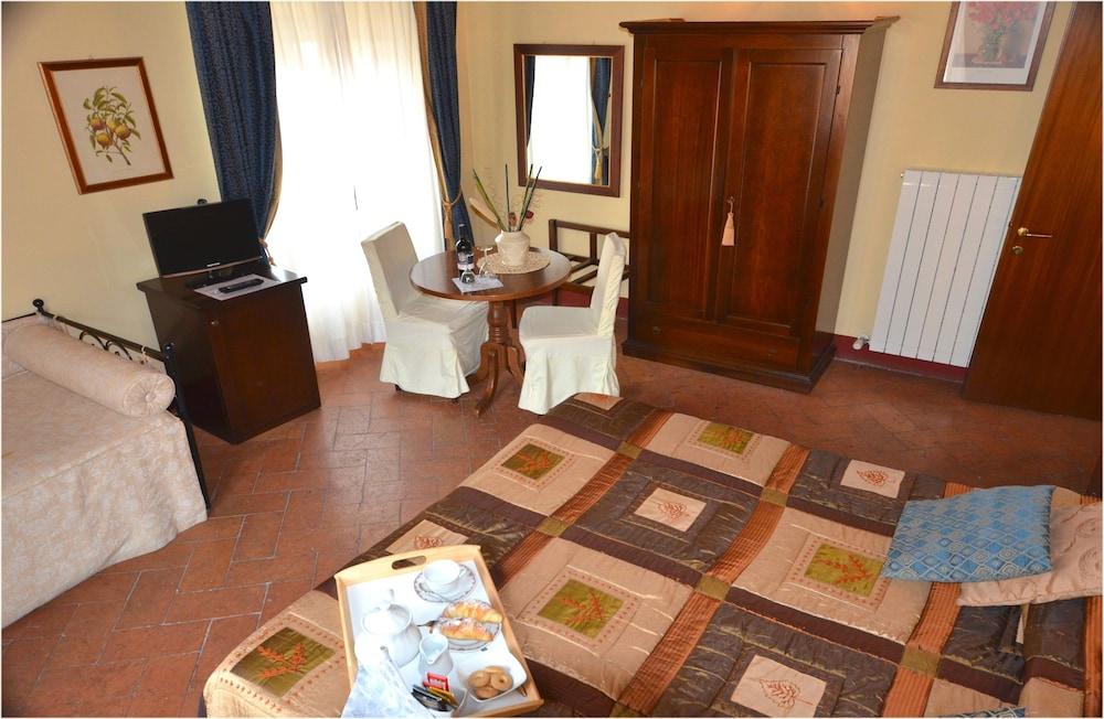 Palazzo Fani Mignanelli - Room