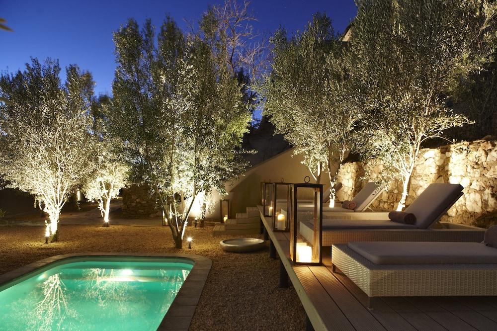 The Olive Exclusive All-Suite Hotel - Outdoor Pool