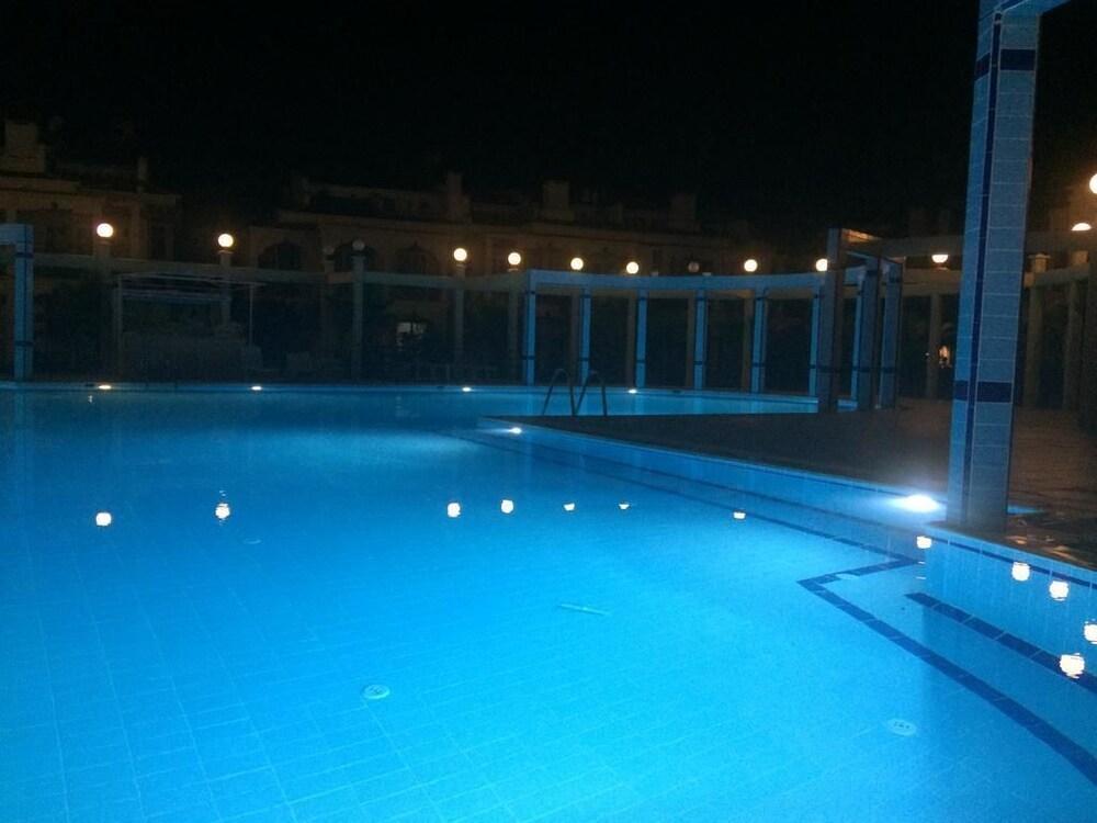 Villa Rossa - Outdoor Pool