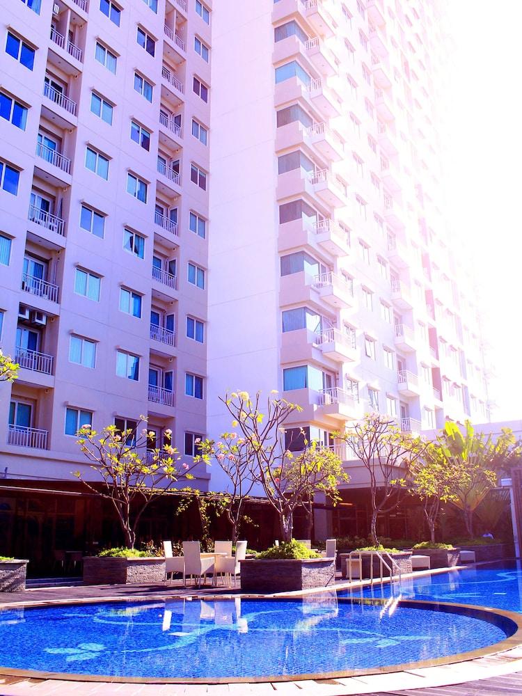 Solo Paragon Hotel & Residences - Outdoor Pool