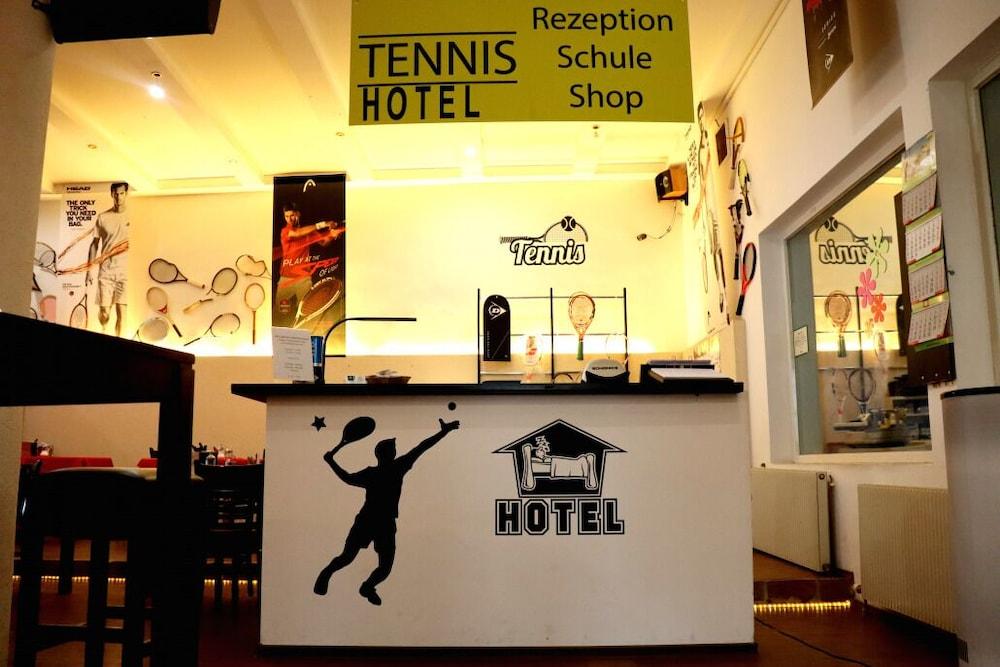 Hotel & Tenniscenter Khail - Featured Image