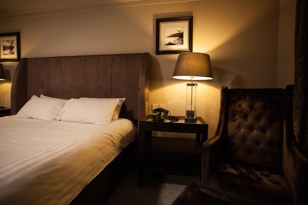 Strathaven Hotel - Room