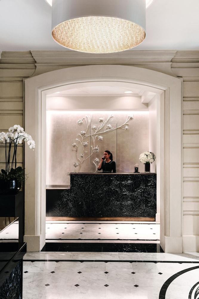 Hotel Le Narcisse Blanc & Spa - Reception