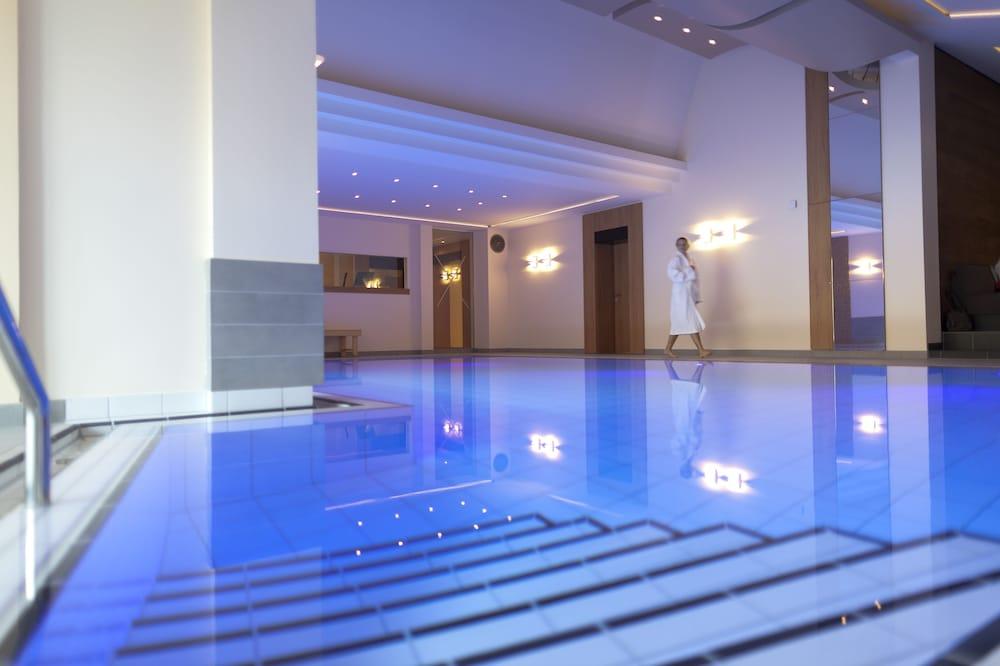 Romantik Hotel Waldschlösschen - Indoor Pool