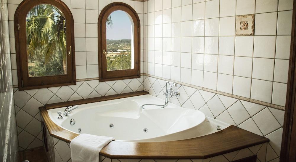 Villa Torres Caron - Bathroom