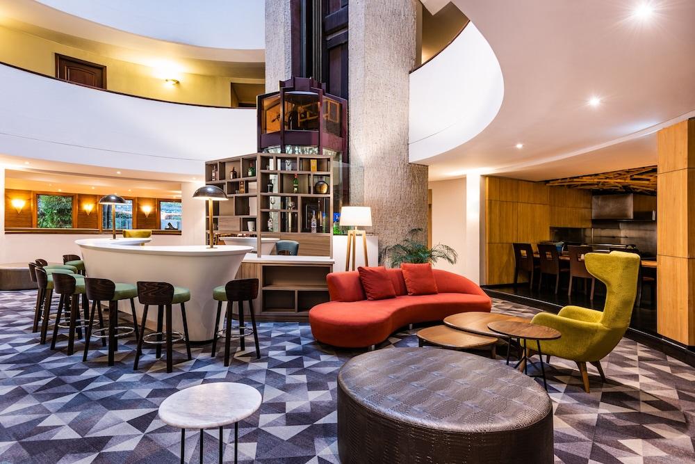 كوزموس 100 هوتل آند سينترو دو كونفنشن - Lobby Lounge