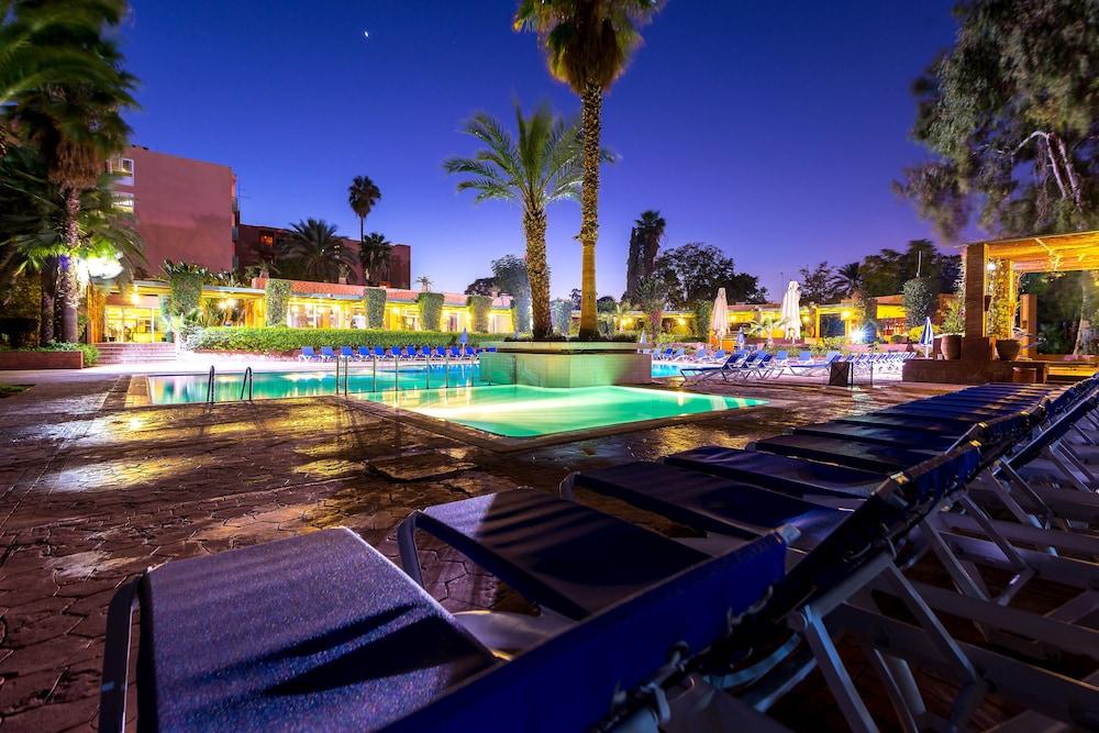 Kennedy Hospitality Resort - Outdoor Pool