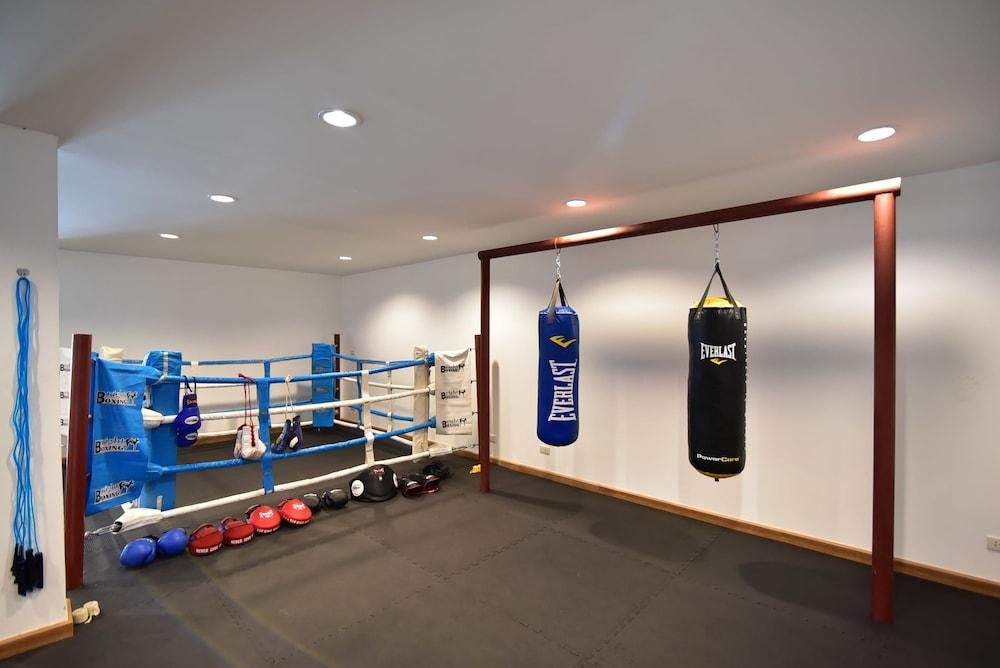 Thonglor Suites - Sports Facility