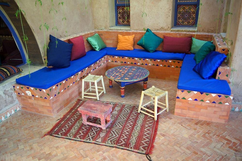 Riad Oued Ramis - Lobby Sitting Area