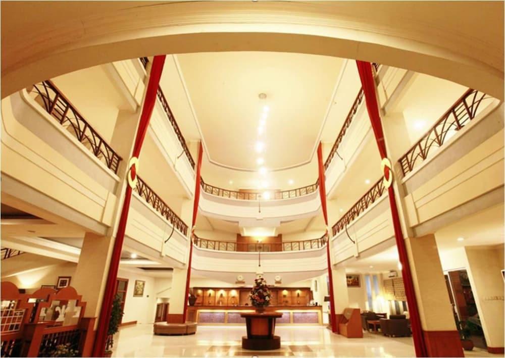 Plaza Hotel Tegal - Featured Image