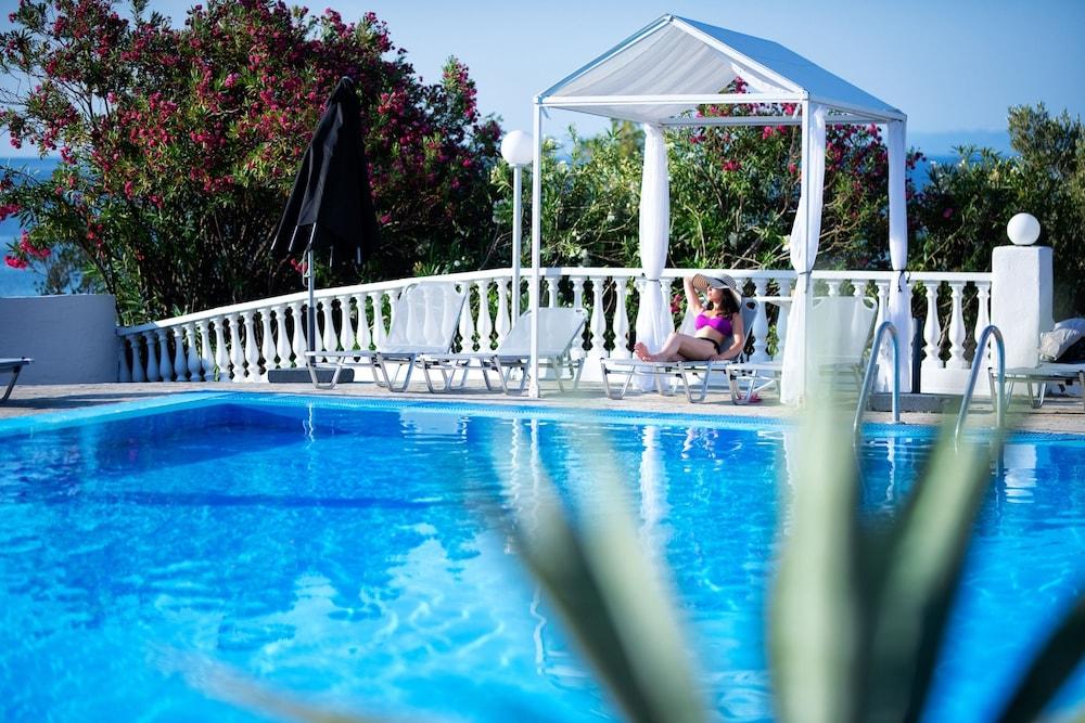 بيانكو أوليمبيكو بيتش ريزورت - بسعر شامل جميع الخدمات - Outdoor Pool