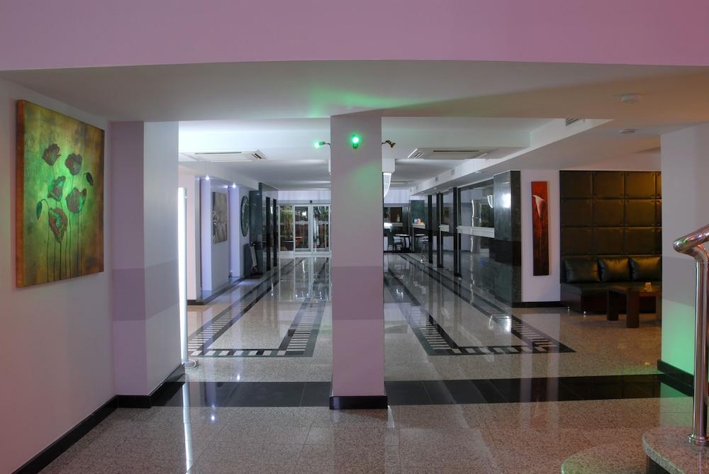 Sedef Otel - Interior Entrance