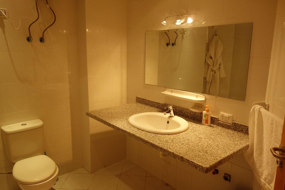فندق بلو فيجين دايفينج - Bathroom