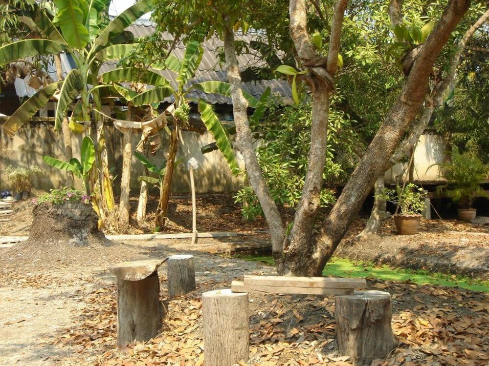 Baan Suan Nuchliang Homestay - Property Grounds