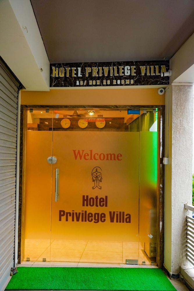 Hotel Privilege Villa - Interior
